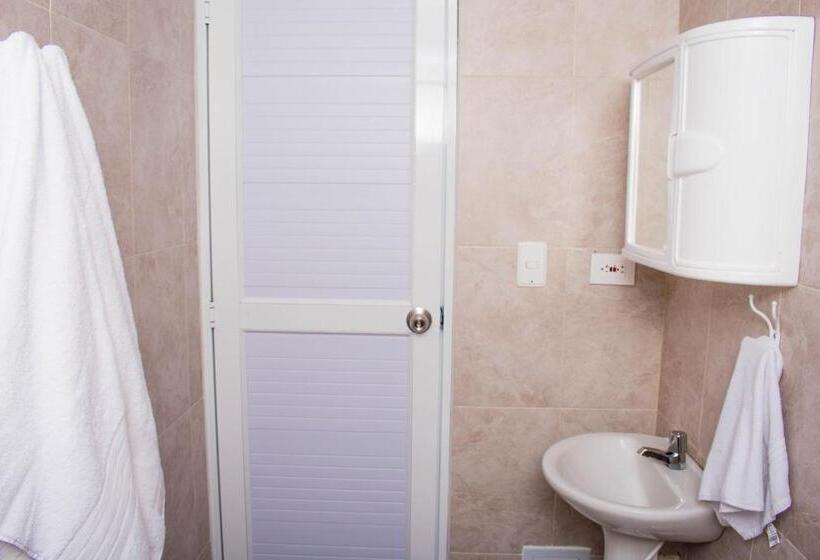 تختخواب و صبحانه Zaboka Sai