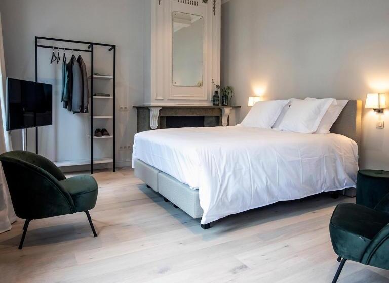 Bed & Breakfast Jezuietenplein 21