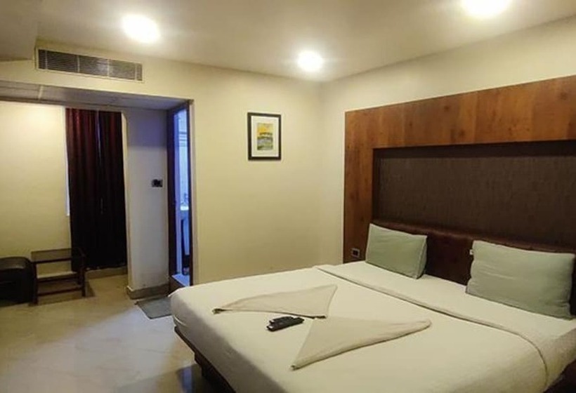 Fabhotel Adya Classic