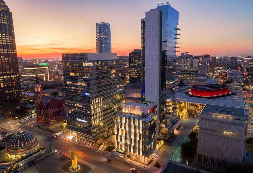 Hall Arts Hotel Dallas, Curio Collection By Hilton