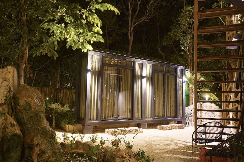 هتل Bufo Alvarius