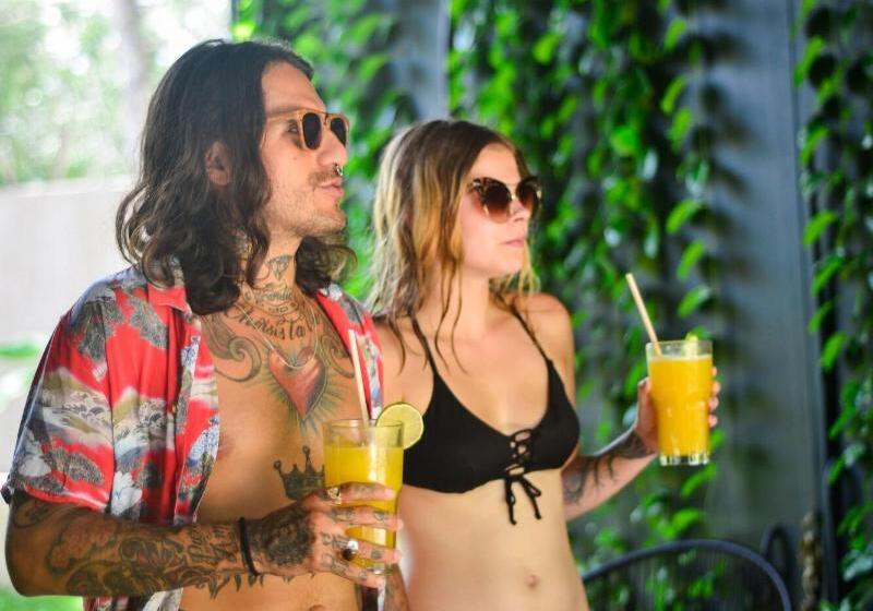 هتل Bufo Alvarius