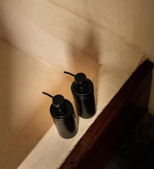 هتل Bufo Alvarius