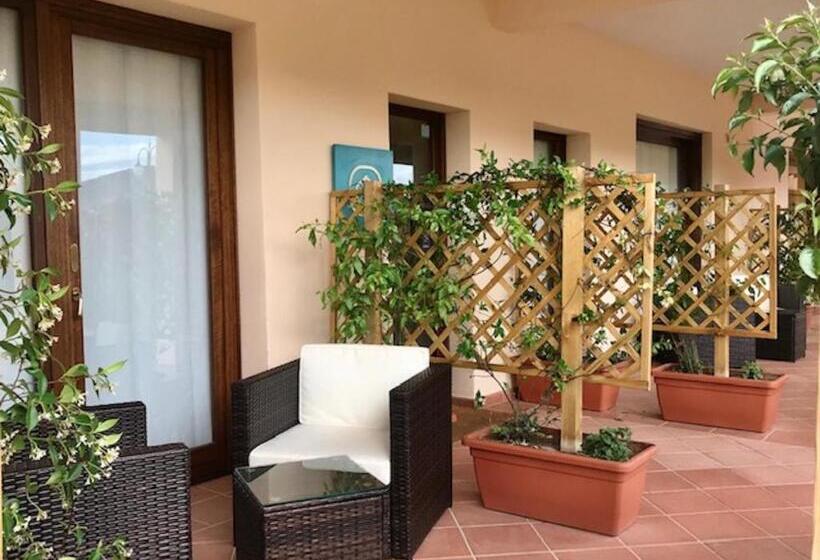 בית מלון כפרי Esmeralda Ss