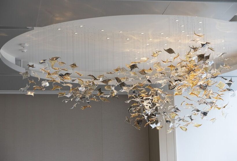 Hall Arts Hotel Dallas, Curio Collection By Hilton