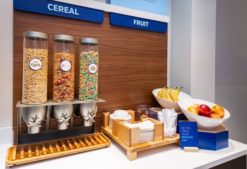 فندق Holiday Inn Express & Suites   Romeoville   Joliet North, An Ihg