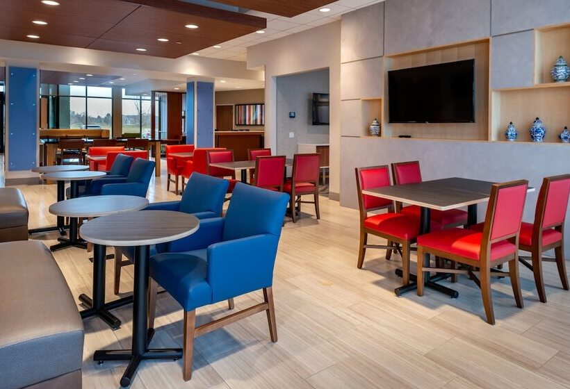 فندق Holiday Inn Express & Suites   Romeoville   Joliet North, An Ihg