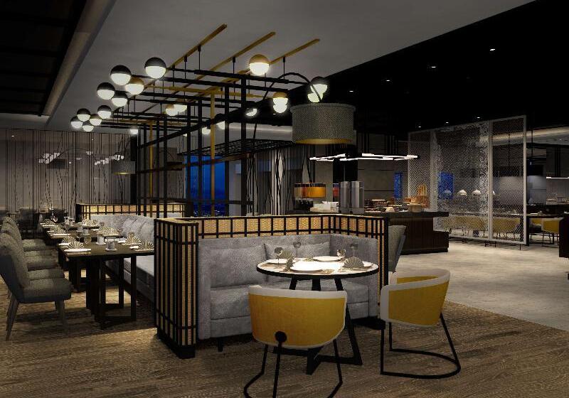 酒店 Movenpick Surabaya City