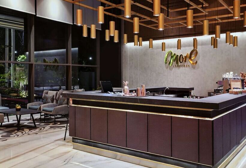 酒店 Movenpick Surabaya City