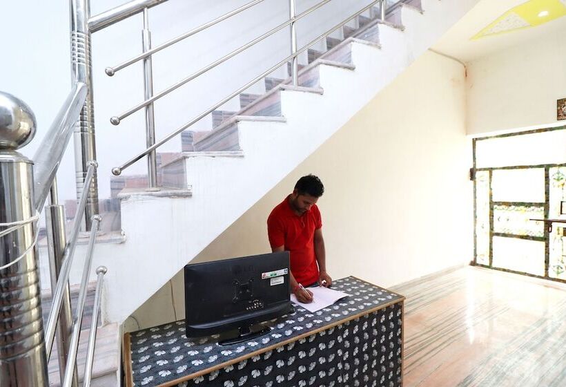 酒店 Oyo 41236 Shree Ji Dham