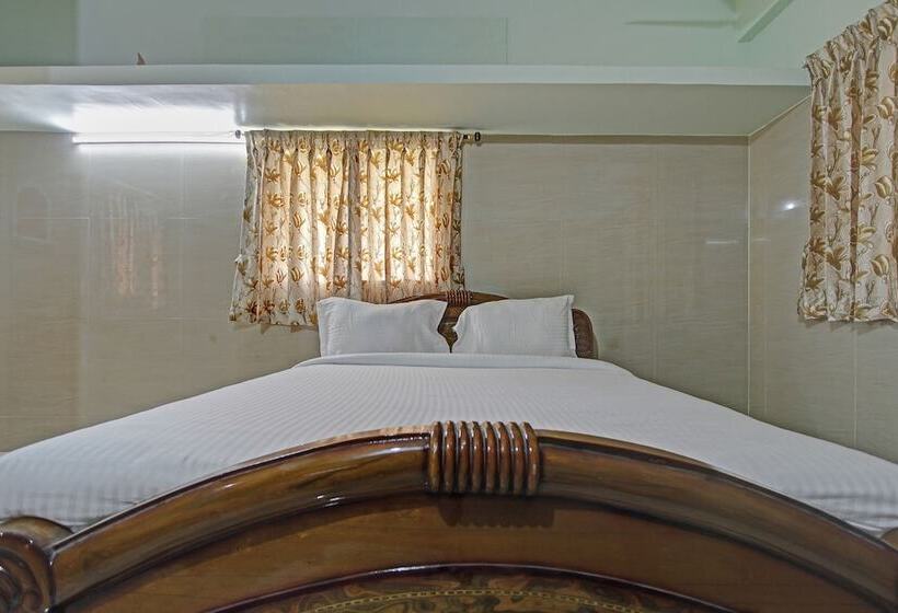 Hotel Spot On 43677 Rkp Residency