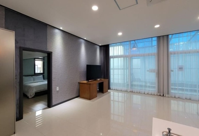 אתר נופש Paju Obladi Pool Villa