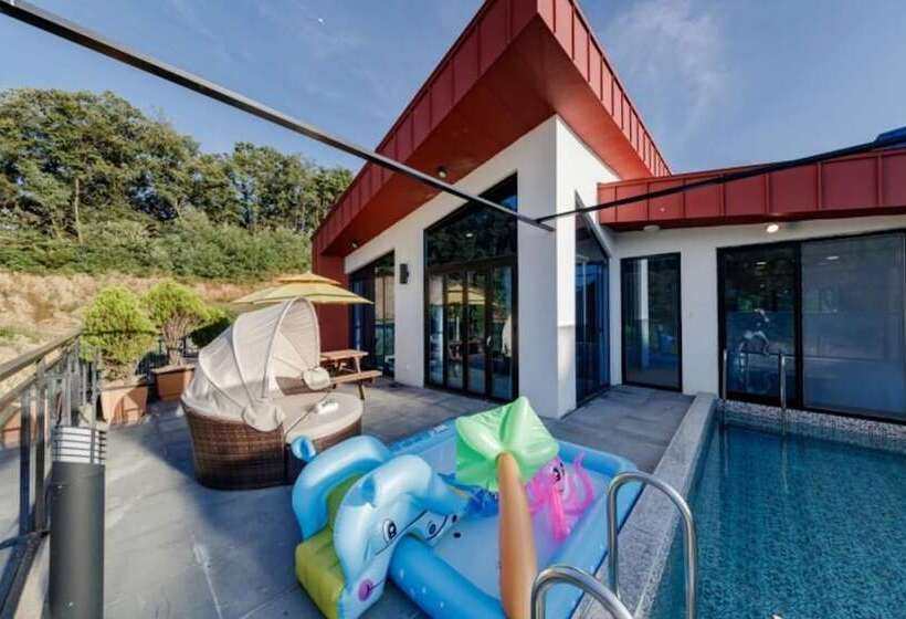 אתר נופש Paju Obladi Pool Villa