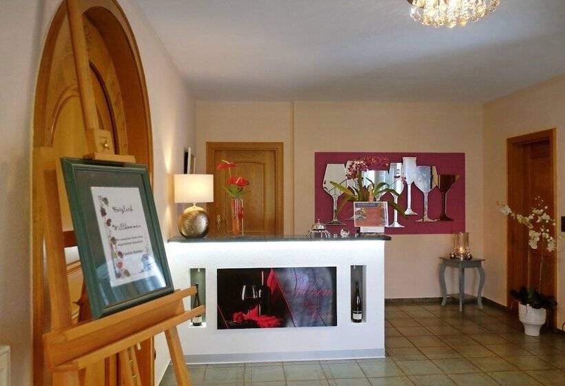 ペンション Weinhaus Stettler