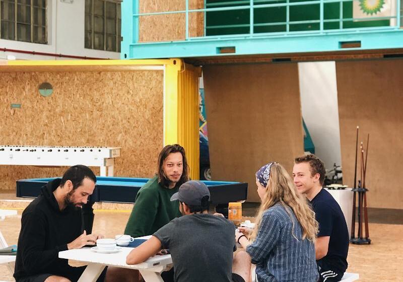 호스텔 WOT Peniche