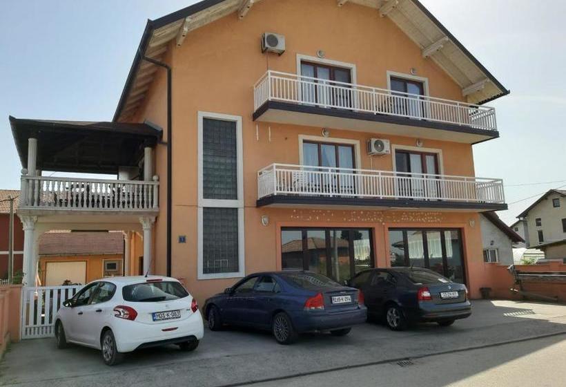 تختخواب و صبحانه Apartment Brcko Distrikt