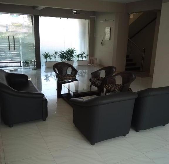 تختخواب و صبحانه Kashi Stay