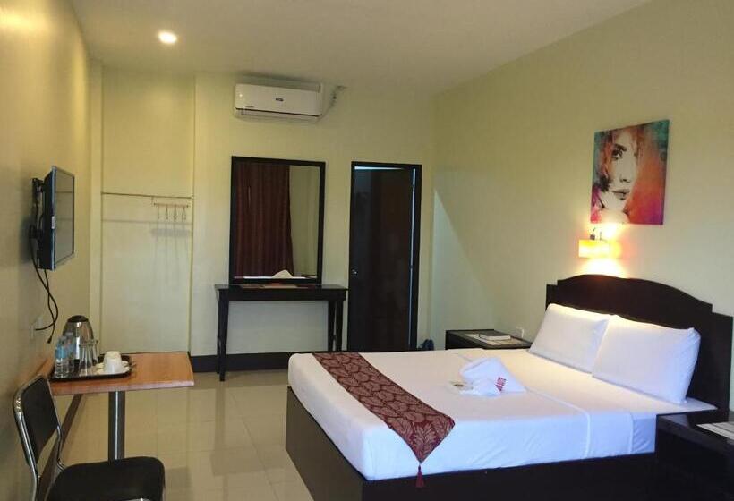 בית מלון כפרי Hollywood Suites