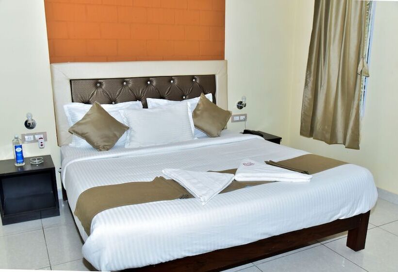 בית מלון כפרי Hoysala Resort