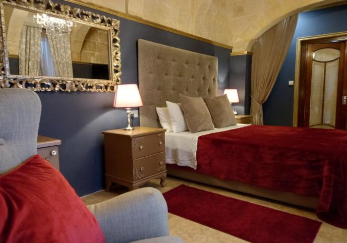 هتل Julina Boutique Living