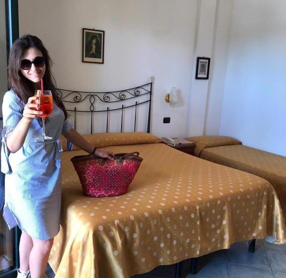 فندق La Barcarola