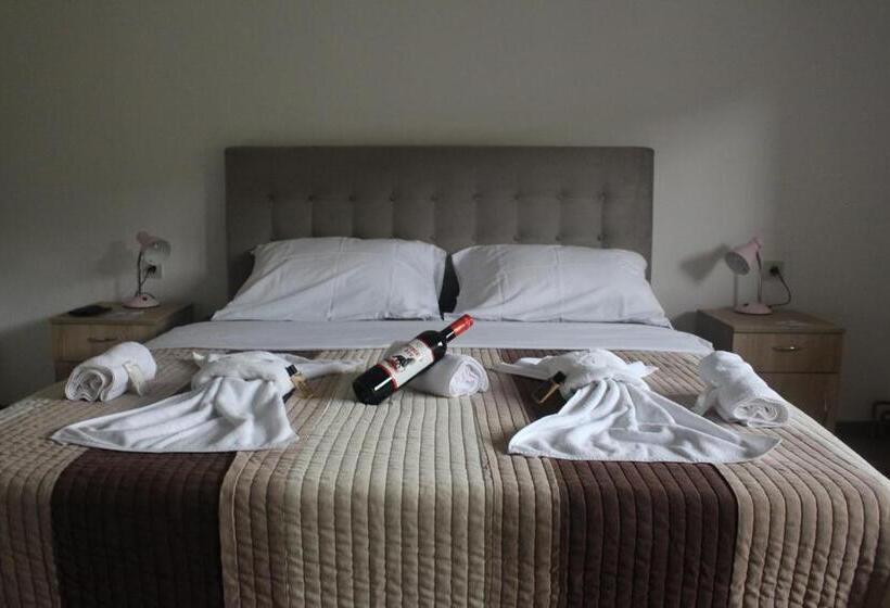 پانسیون Apartmani Ramonda