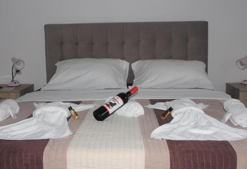 پانسیون Apartmani Ramonda