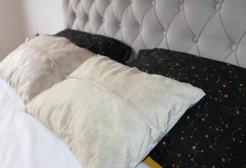 پانسیون Apartmani Ramonda