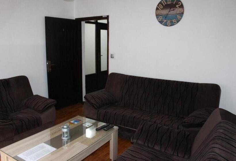 پانسیون Apartmani Ramonda