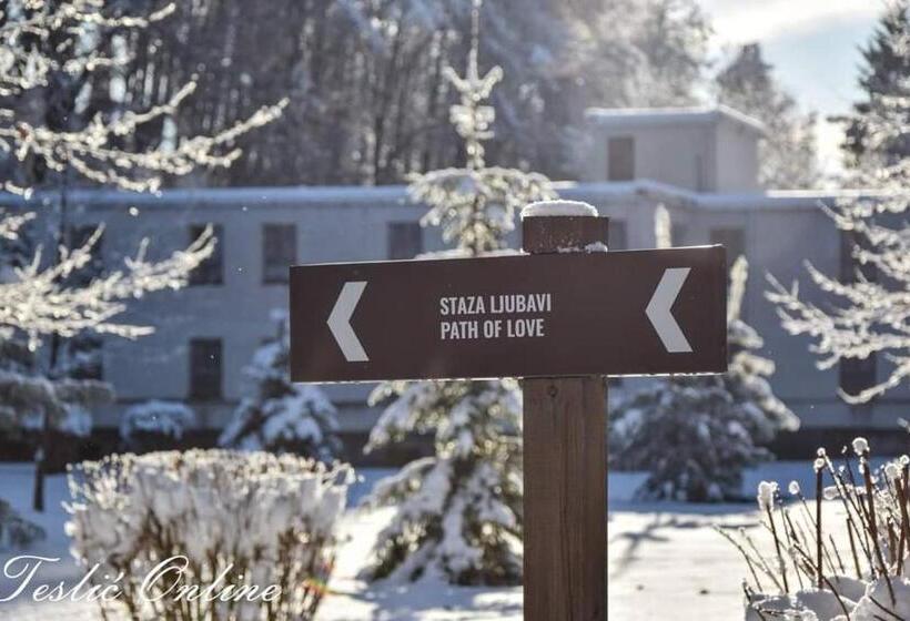 پانسیون Apartmani Ramonda