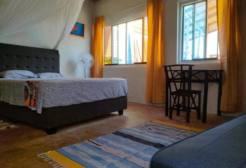 펜션 Mancora Beach House