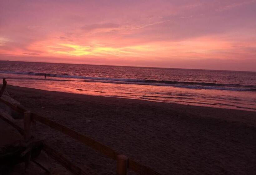 펜션 Mancora Beach House