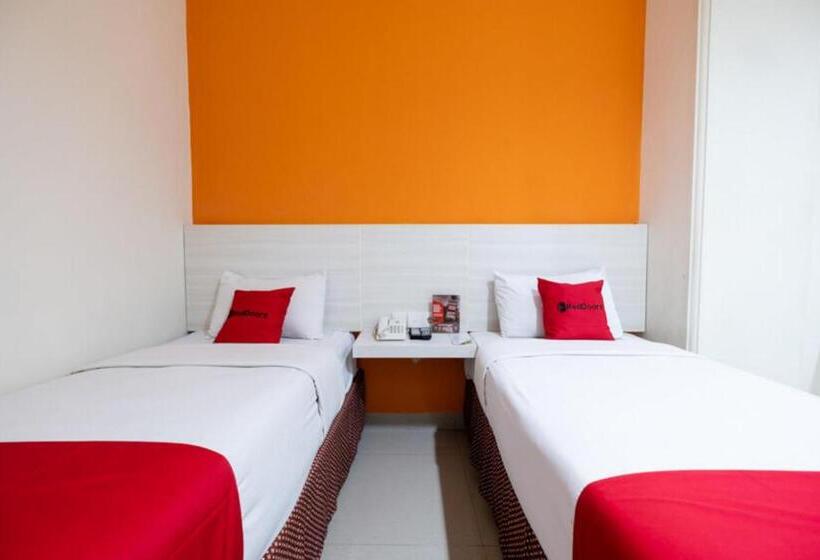 Reddoorz Plus @ Hotel Alden Makassar