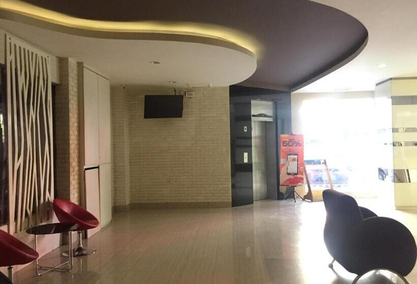 Reddoorz Plus @ Hotel Alden Makassar