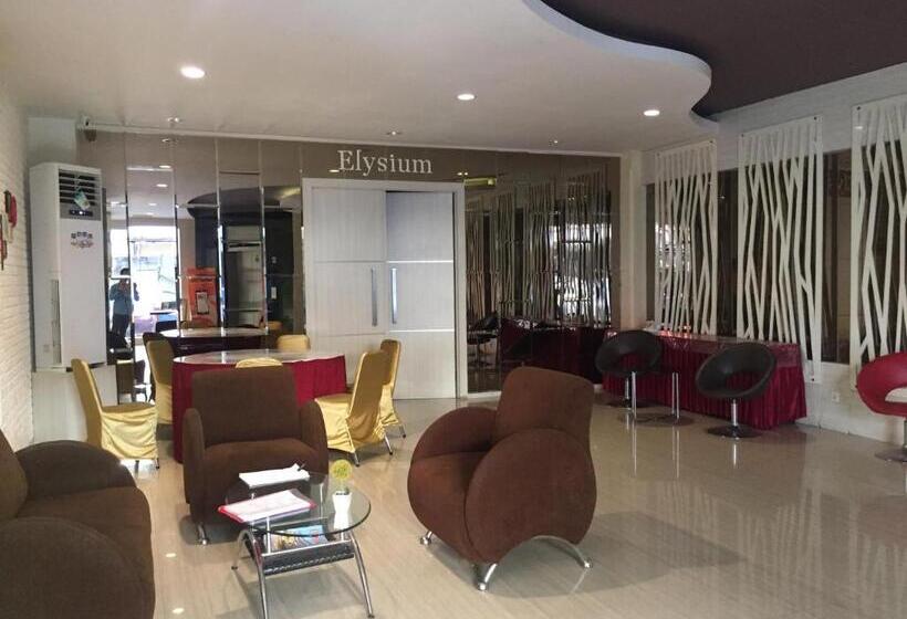 Reddoorz Plus @ Hotel Alden Makassar