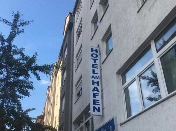 تختخواب و صبحانه Am Hafen