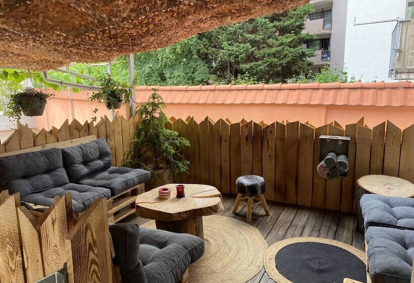 تختخواب و صبحانه Am Hafen