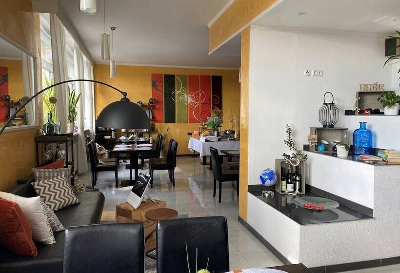 تختخواب و صبحانه Am Hafen