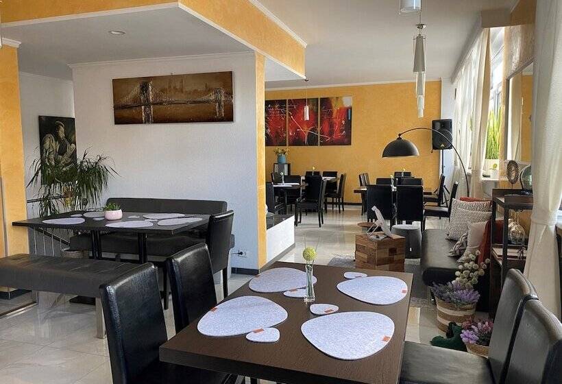 تختخواب و صبحانه Am Hafen