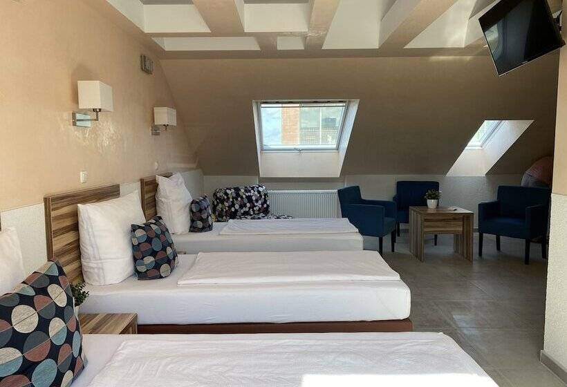 تختخواب و صبحانه Am Hafen