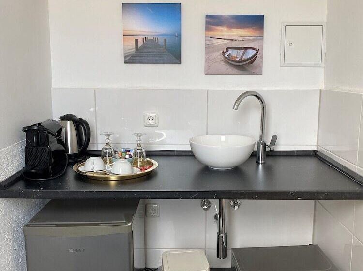 تختخواب و صبحانه Am Hafen