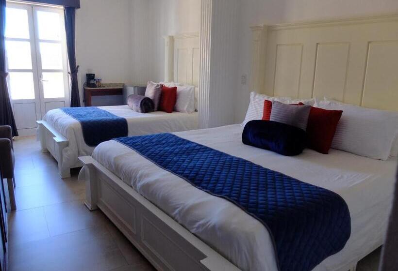 فندق Estancia Real