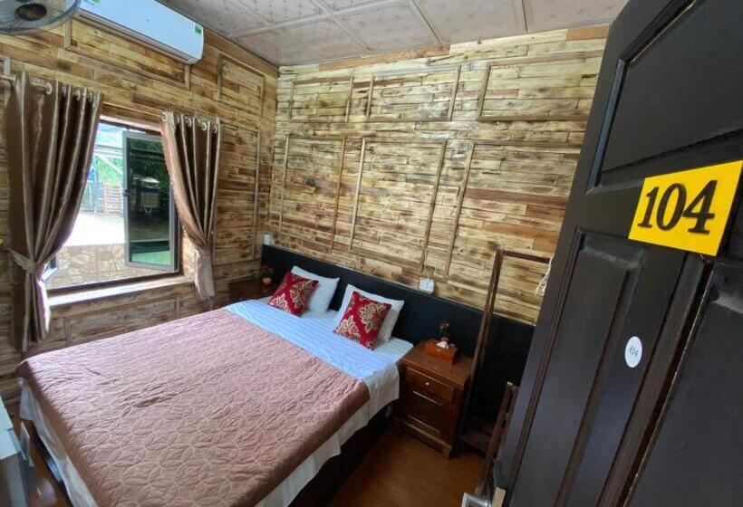 هتل Lila Inn & Motorbike Tours Ha Giang