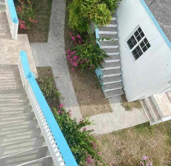 پانسیون Beverley's Guest House, Nevis