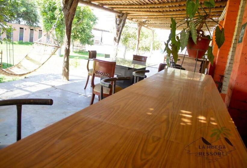 پانسیون Hospedaje La Huega