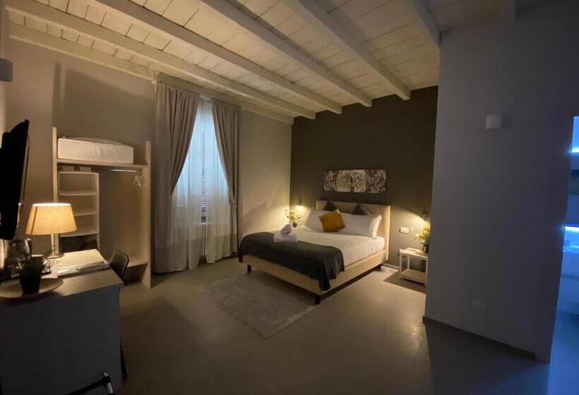 بنسيون Lo Stallone  Malpensa Milan Airport