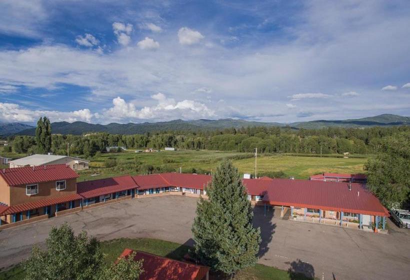 ユースホステル Chama Trails Motel