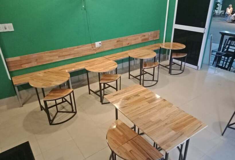 تختخواب و صبحانه Hue Melody Hostel