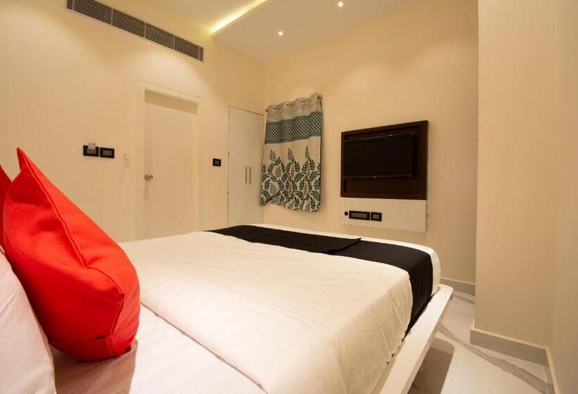 Collection O Hotel Royal Benza