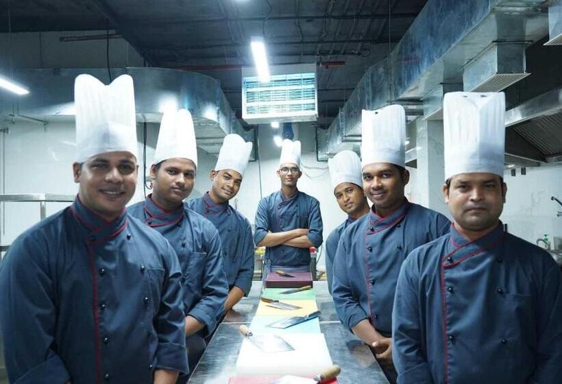 Collection O Hotel Royal Benza